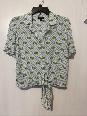 Women’s Button-up Blouse / Shirt, Size Medium